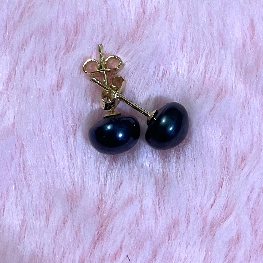 8-9 mm 14K Gold Plated Natural Black South Sea Pearl Stud Earring